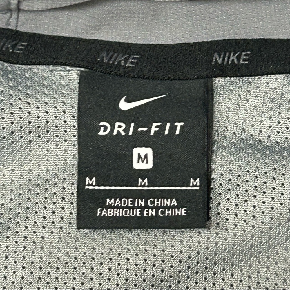 Nike Dry Fit Mens Size M Hoodie Full Zip Gym Running Training Activewear Pockets - Picture 5 of 10